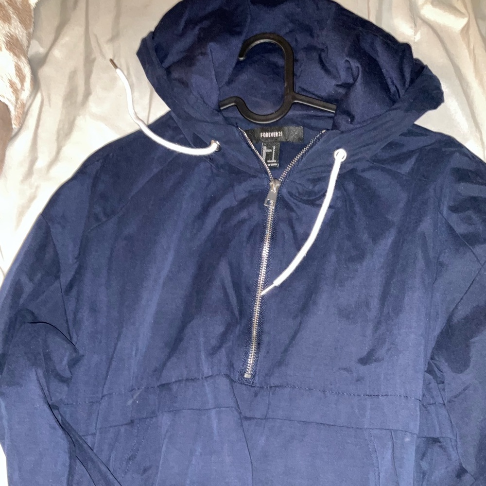 Wind breaker